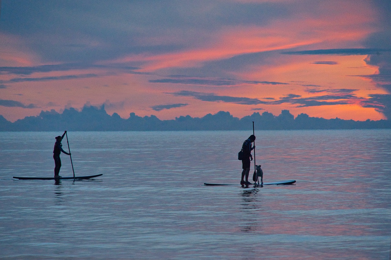 what to wear when paddle boarding